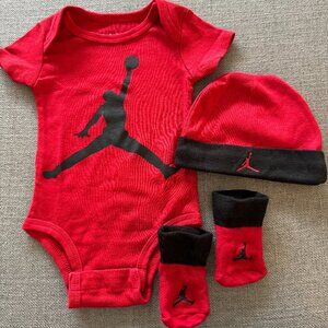 BNWOT Air Jordan Onesie Set 0-6M